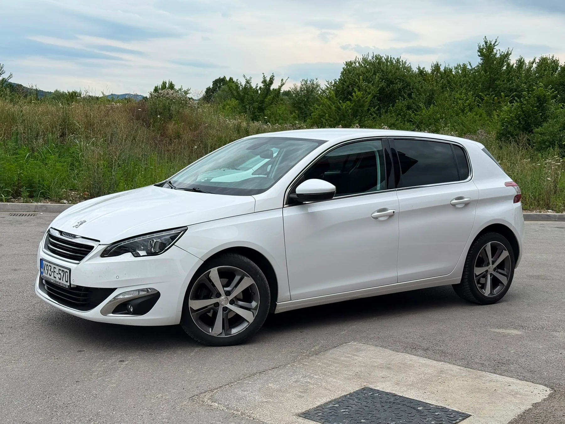 Peugeot 308 Bijeli